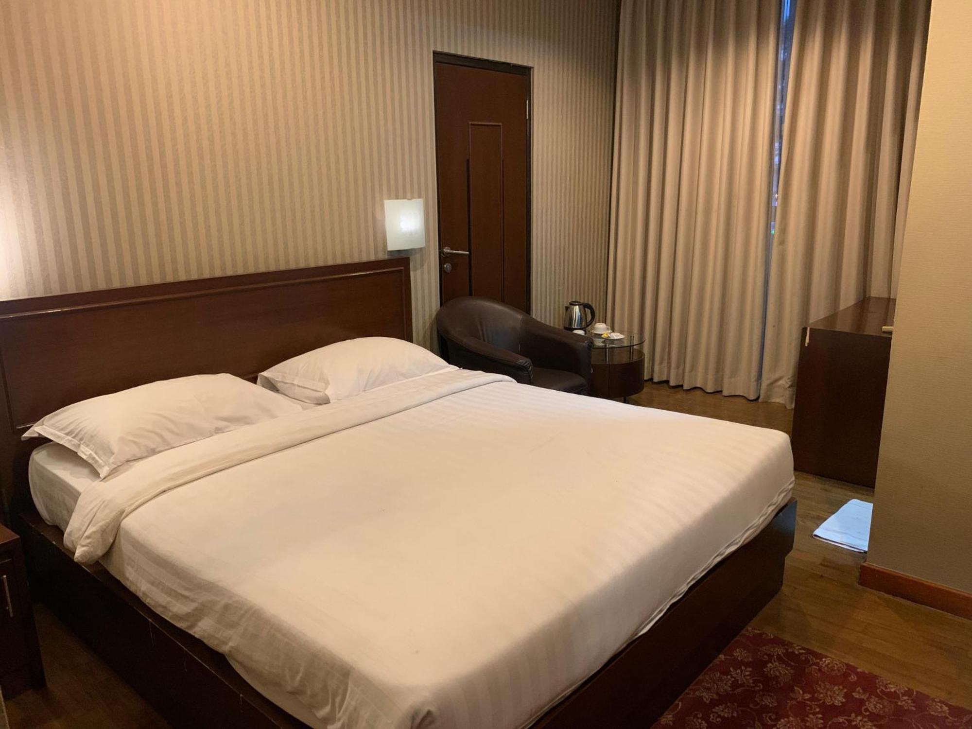 Enhaii Hotel Bandung Dış mekan fotoğraf