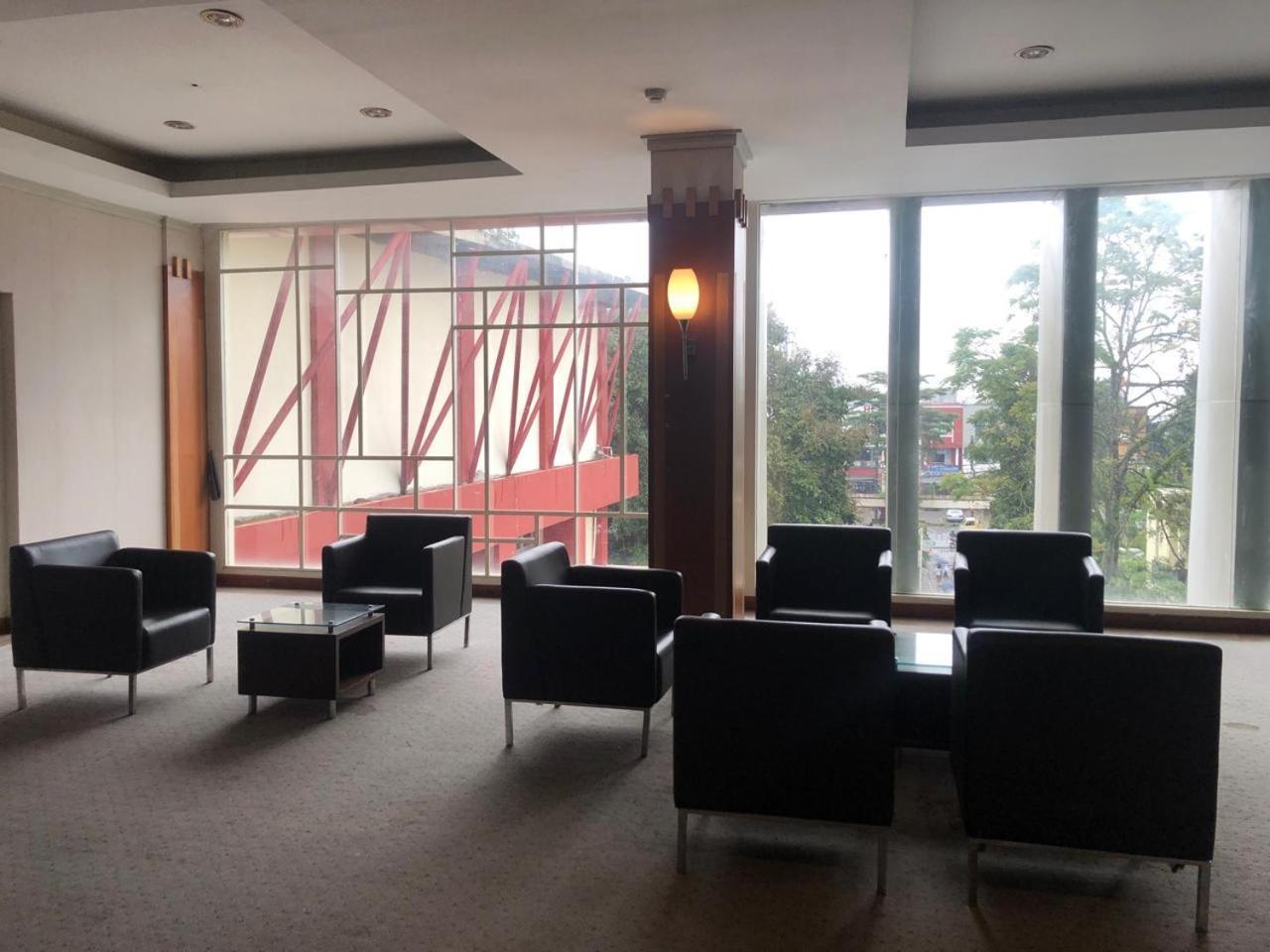 Enhaii Hotel Bandung Dış mekan fotoğraf