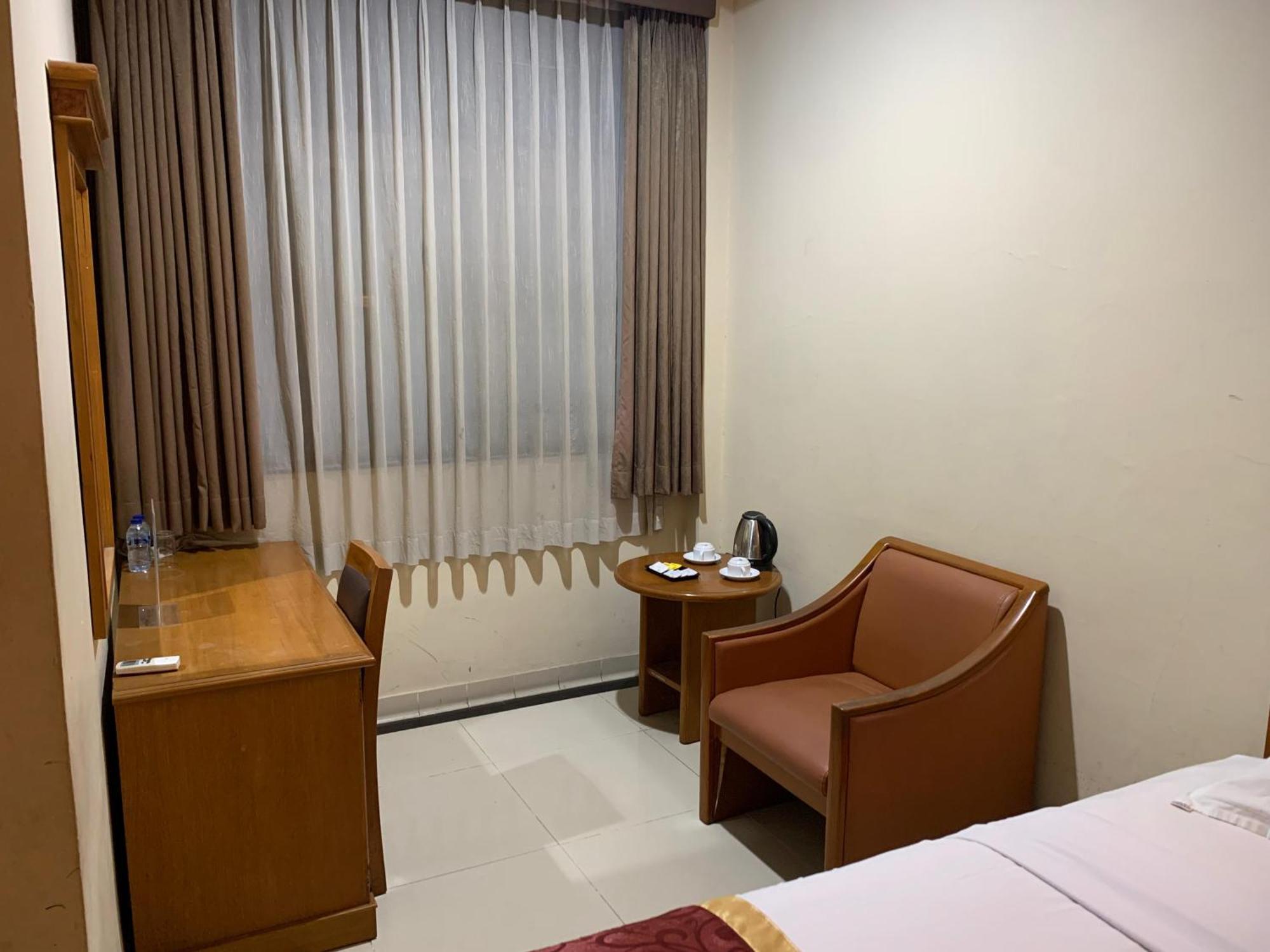 Enhaii Hotel Bandung Dış mekan fotoğraf
