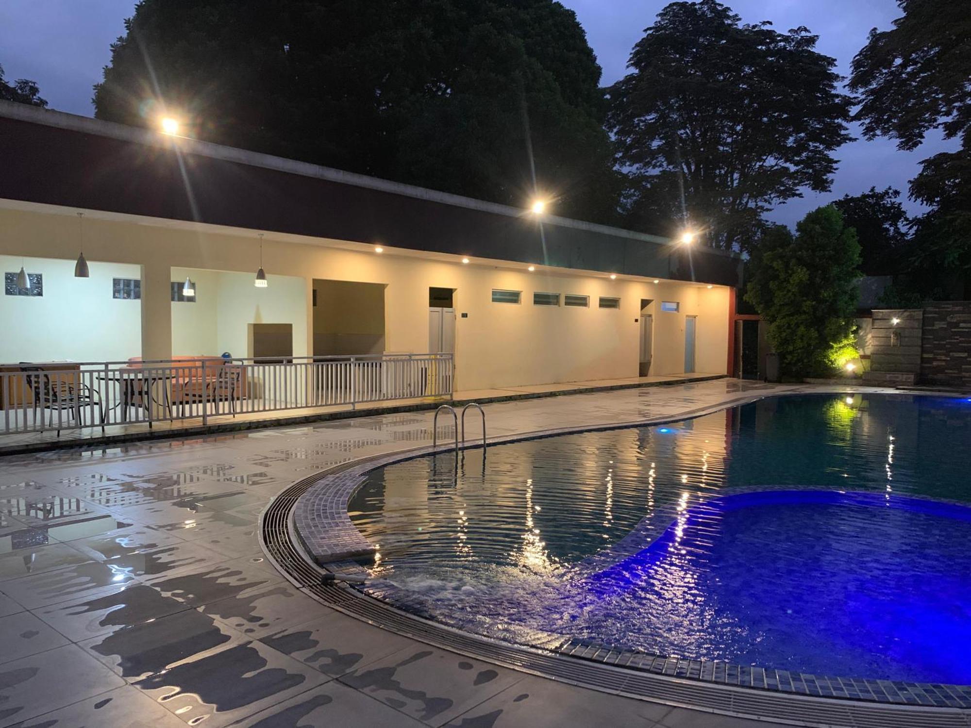Enhaii Hotel Bandung Dış mekan fotoğraf